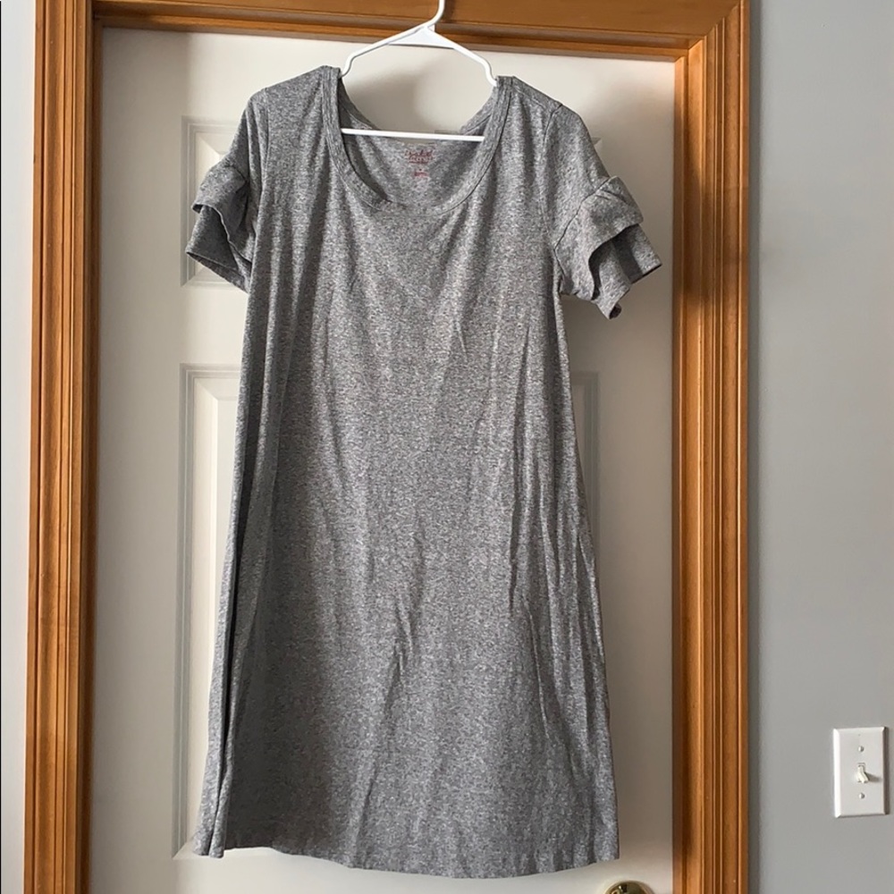 Grey maternity dress!